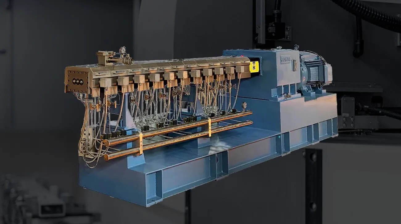 Three screw extruder